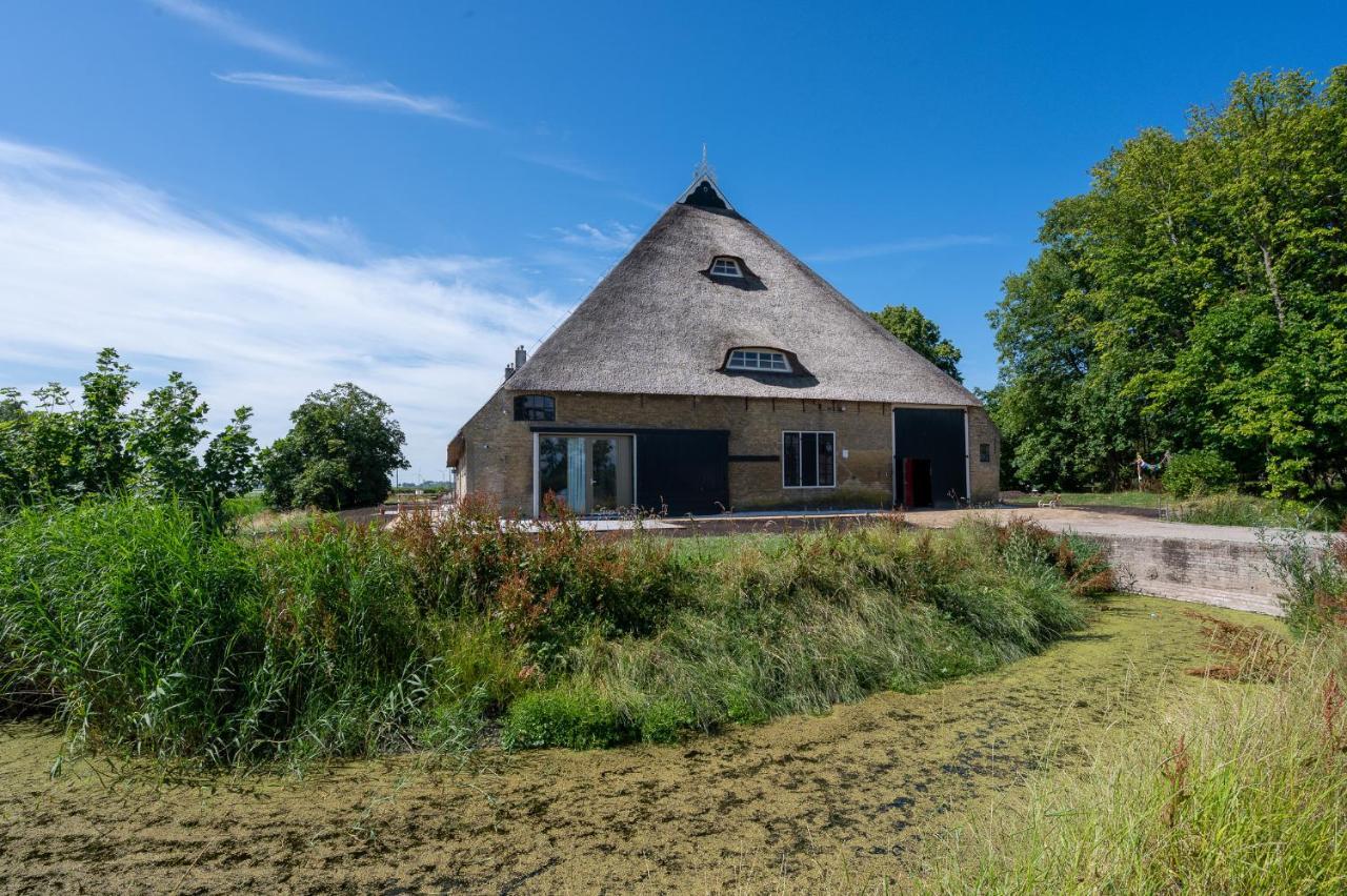 Appartement De Dageraad In Monumentale Boerderij Kimswerd Εξωτερικό φωτογραφία