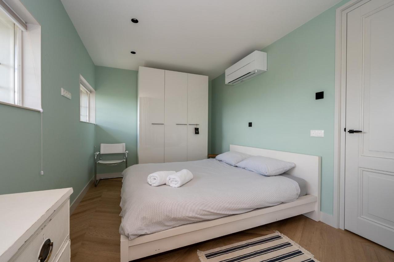 Appartement De Dageraad In Monumentale Boerderij Kimswerd Εξωτερικό φωτογραφία