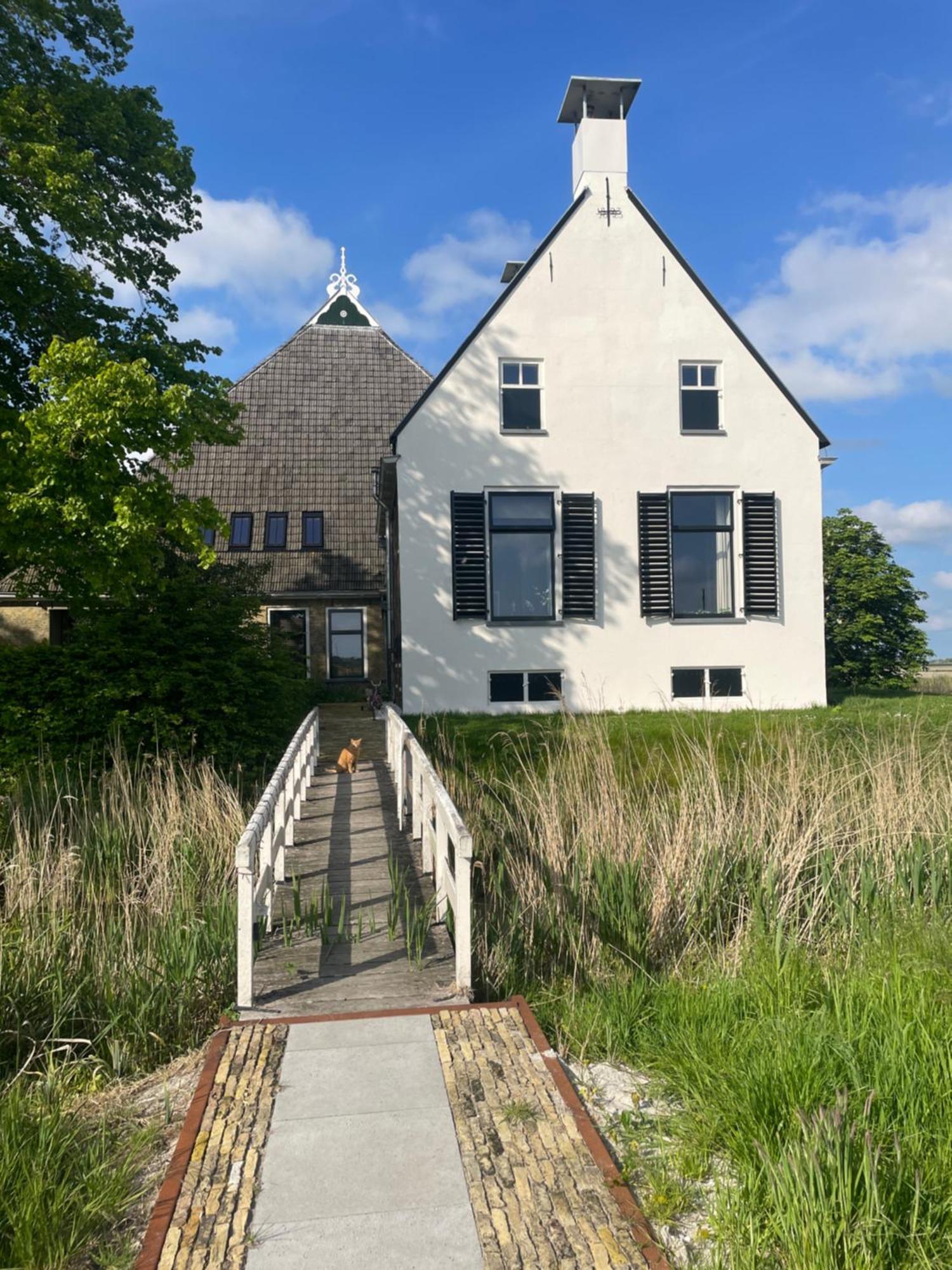 Appartement De Dageraad In Monumentale Boerderij Kimswerd Εξωτερικό φωτογραφία